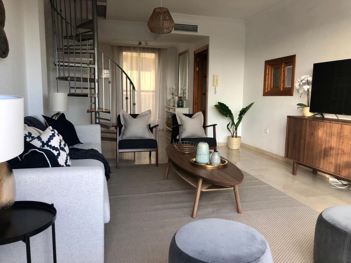 Luxurious Duplex Penthouse With Golf And Sea Views Apartamento Benalmádena